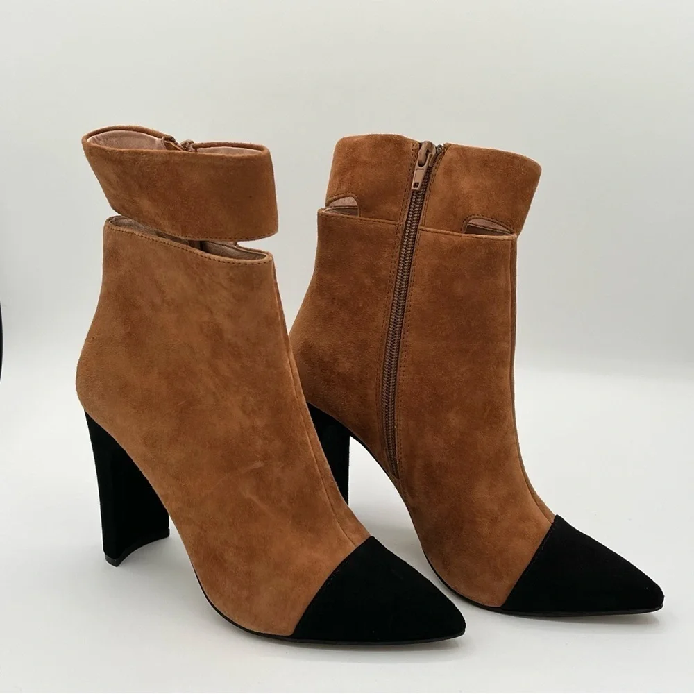 42 Gold Kiki Pointed Toe Booties, Black / Brown, Size 7.5